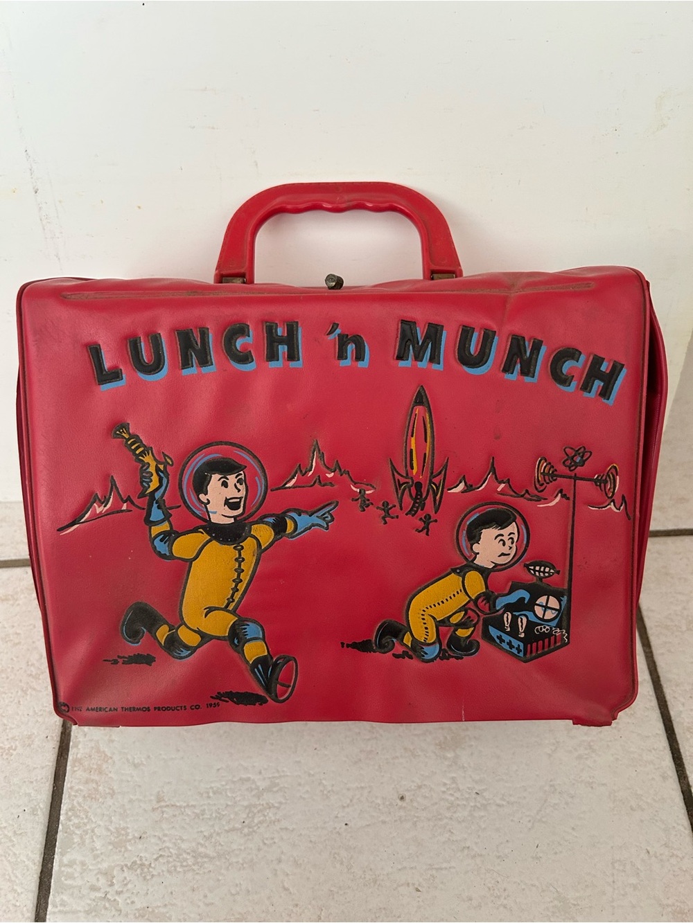 Vintage Red Kids Lunch ‘n Munch lunchbox